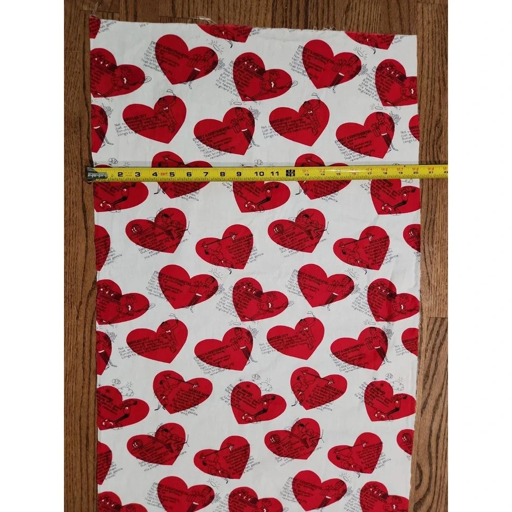 Vtg Man o Your Dreams Novelty Fabric Valentine Love Humor Red White Cotton 19x84